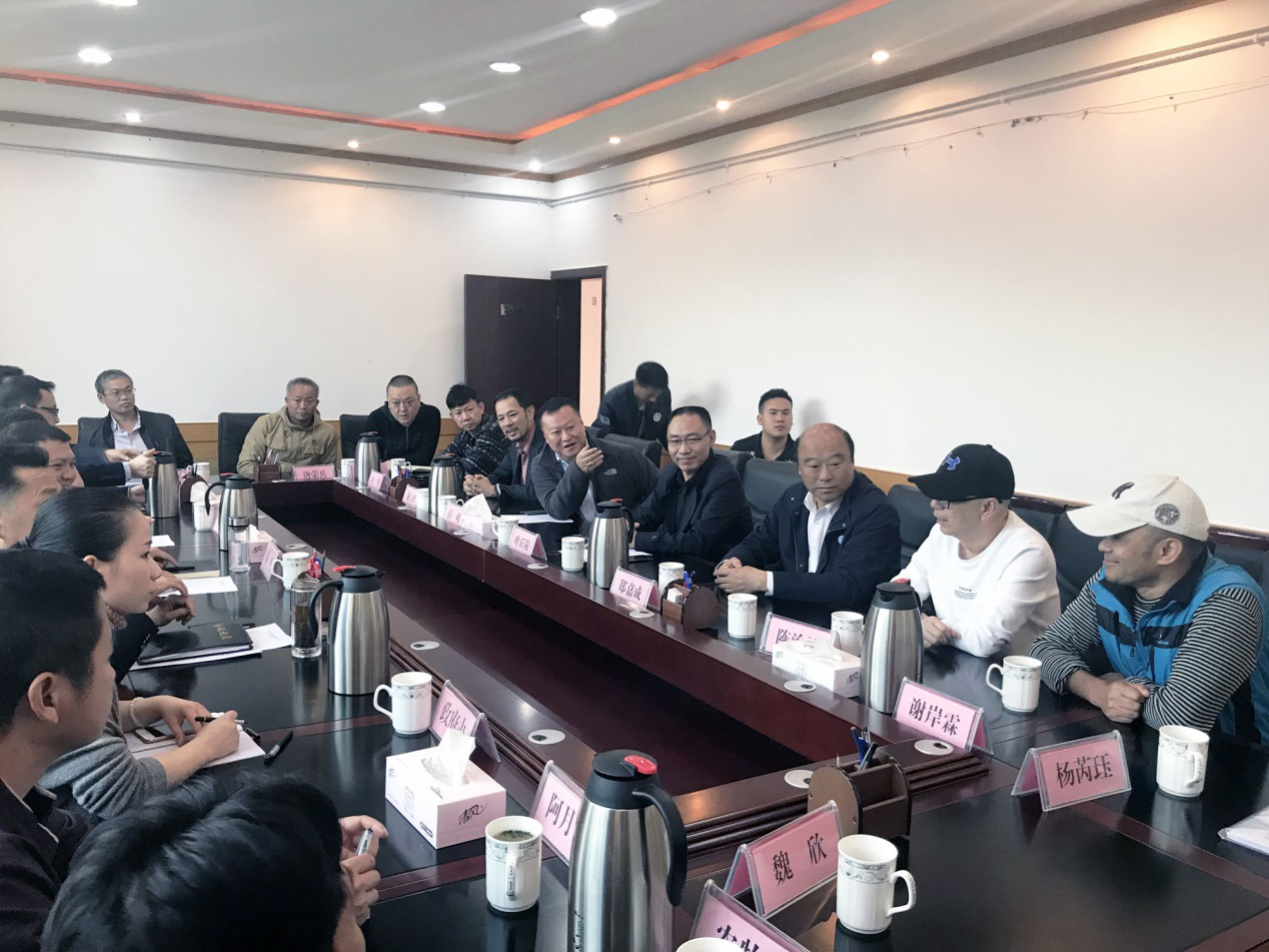 香港漁農(nóng)業(yè)科技促進協(xié)會、攀枝花市檢疫局 考察德昌四川禹泰德集團供港果蔬基地