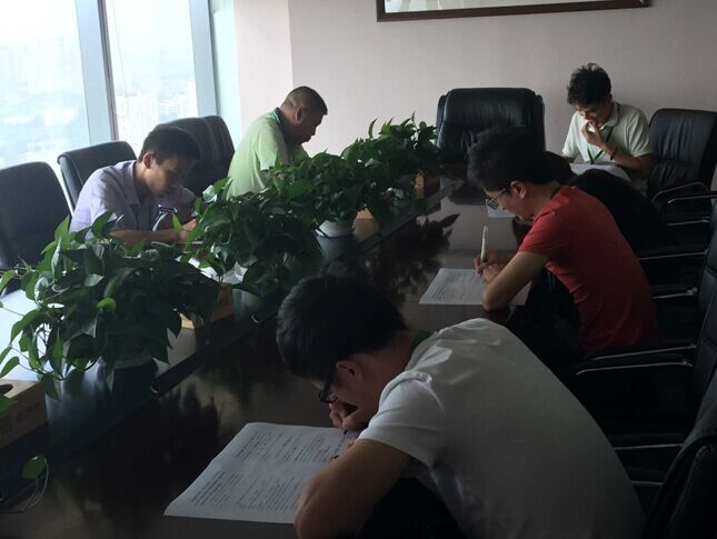 集團(tuán)開(kāi)展《2015年四川省耕地保護(hù)業(yè)務(wù)》和《工礦廢棄地復(fù)墾利用試點(diǎn)項(xiàng)目》專題培訓(xùn)并組織理論考試