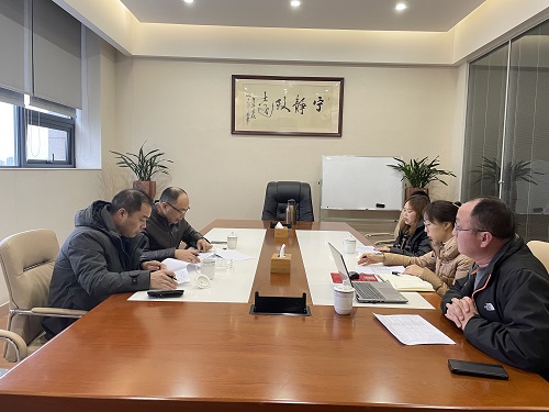中建二局領(lǐng)導到我公司進行考察